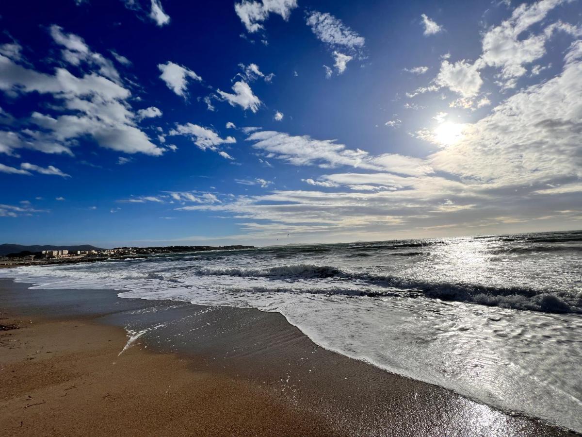 Domaine De La Coudouliere, Vue Mer, Plage, Piscine Et Parc 锡富尔勒普拉日 外观 照片