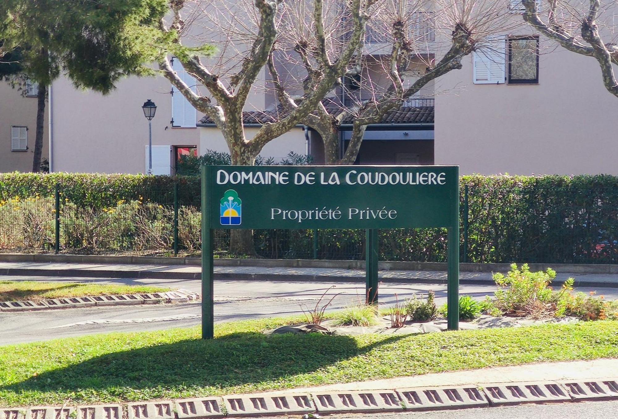 Domaine De La Coudouliere, Vue Mer, Plage, Piscine Et Parc 锡富尔勒普拉日 外观 照片