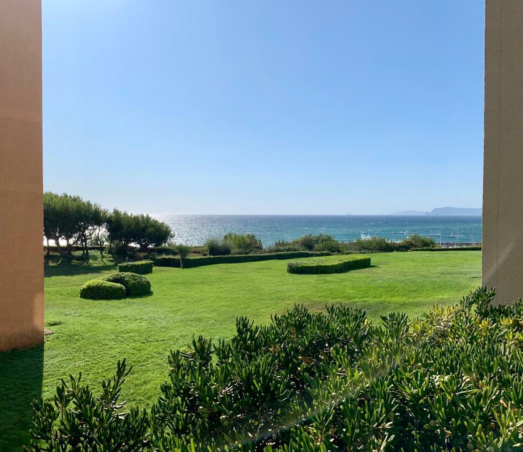 Domaine De La Coudouliere, Vue Mer, Plage, Piscine Et Parc 锡富尔勒普拉日 外观 照片