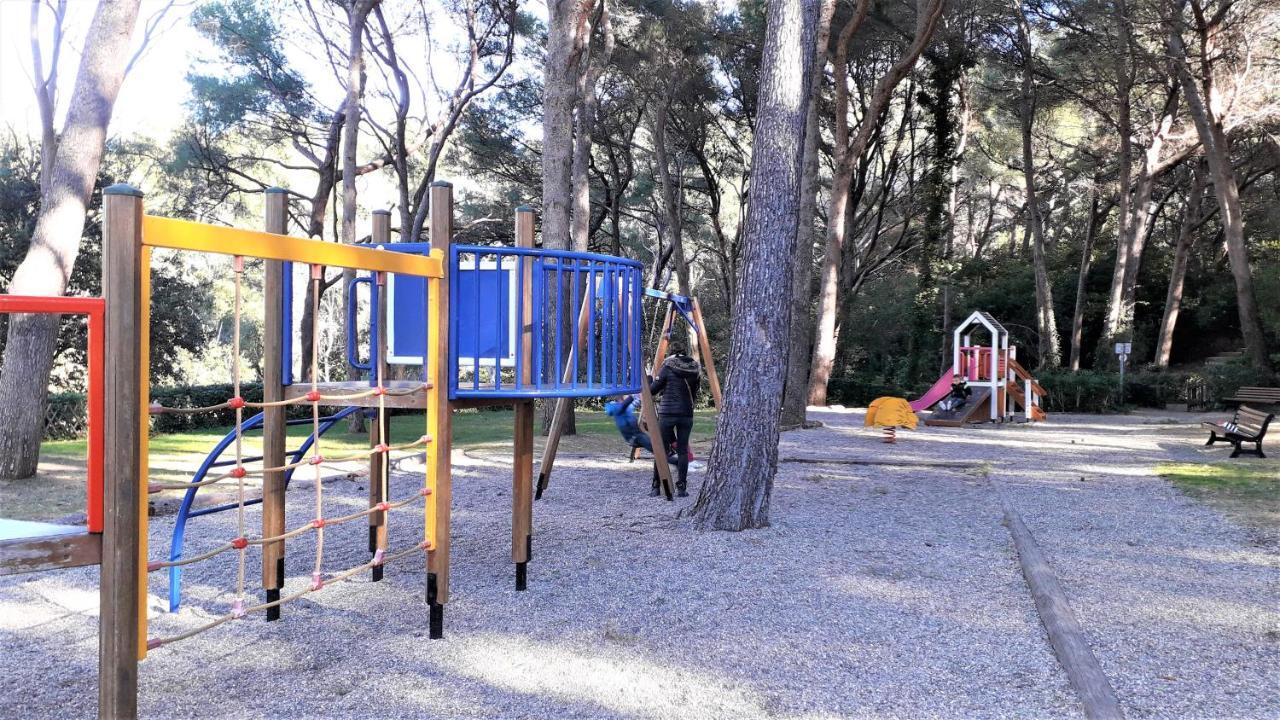 Domaine De La Coudouliere, Vue Mer, Plage, Piscine Et Parc 锡富尔勒普拉日 外观 照片